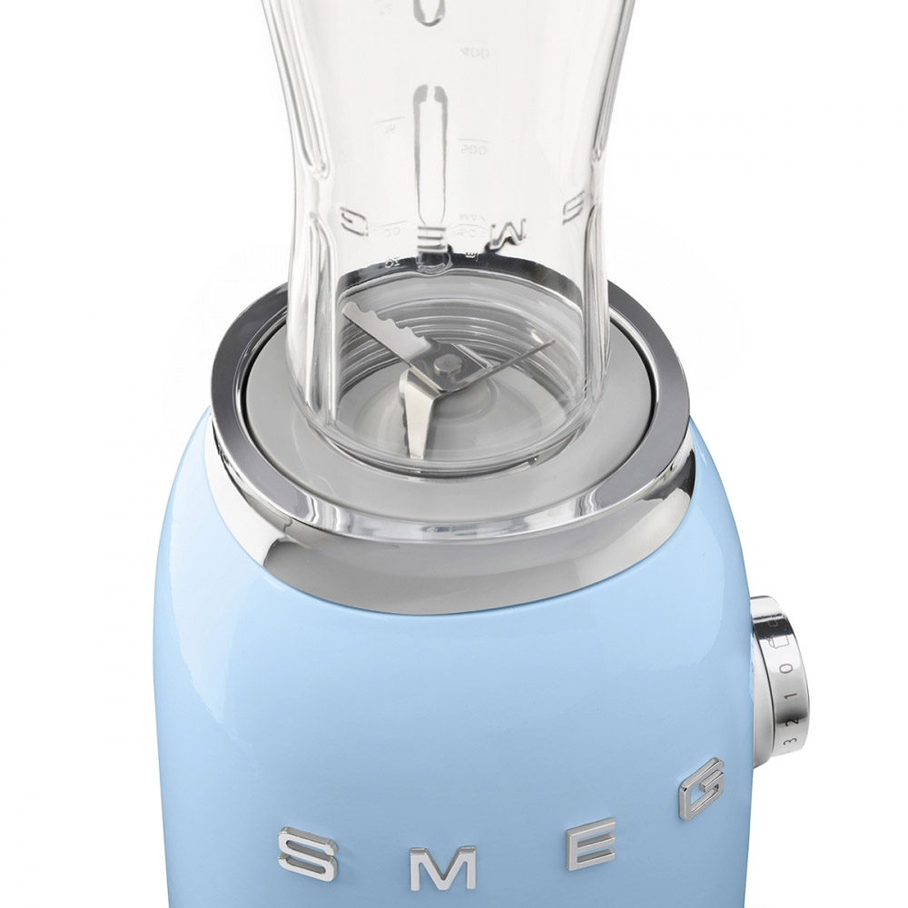 Smeg-Blender-50's-Style-bottle-to-go